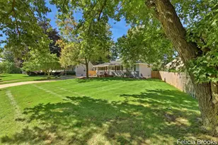 457 Parkside Ave NW, Grand Rapids, MI 49534 - Photo 3
