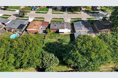 22848 Saint Joan Street, Saint Clair Shores, MI 48080 - Photo 27