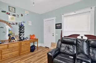907/909 Rose Ct, Kalamazoo, MI 49001 - Photo 11