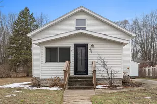 309 Friant St, Grand Haven, MI 49417 - Photo 1