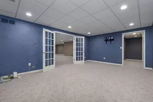 3972 Greenwood St, Rochester Hills, MI 48309 - Photo 47