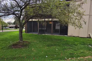 18233 University Park Dr, Livonia, MI 48152 - Photo 31