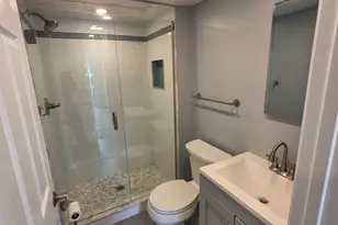 18233 University Park Dr, Livonia, MI 48152 - Photo 5