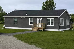 815 Hammont St, Owosso, MI 48867 - Photo 3