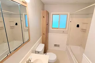 2734 Hampshire Rd, Ann Arbor, MI 48104 - Photo 9