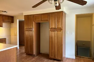 38040 Castle Dr, Romulus, MI 48174 - Photo 11