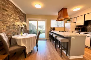 2505 Abbington Dr SE, Grand Rapids, MI 49506 - Photo 7