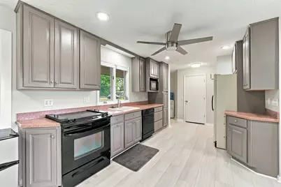 10226 Tomkinson Drive, Scotts, MI 49088 - Photo 3