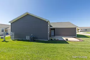 11786 Megan Way Dr, Rockford, MI 49341 - Photo 19