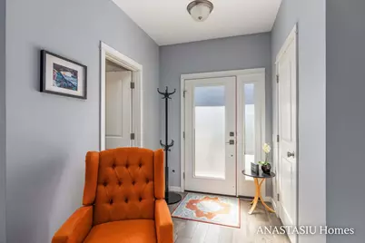 735 Bates Street SE, Grand Rapids, MI 49503 - Photo 5