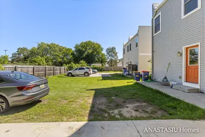 735 Bates Street SE, Grand Rapids, MI 49503 - Photo 25
