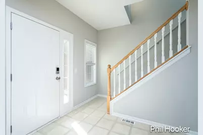 2125 Orchard Ridge Drive NW, Grand Rapids, MI 49534 - Photo 3
