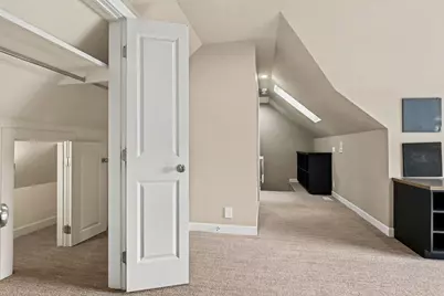 1670 Flowers Crossing Drive NE, Grand Rapids, MI 49525 - Photo 71