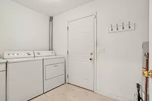 198 Ashton Lake Dr, Battle Creek, MI 49015 - Photo 17