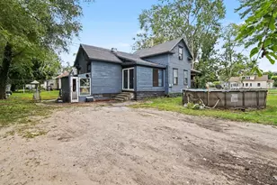 676 Catherine Ave, Muskegon, MI 49442 - Photo 25