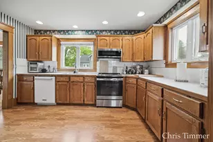 522 E Lincoln Ave, Zeeland, MI 49464 - Photo 15