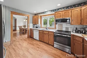 522 E Lincoln Ave, Zeeland, MI 49464 - Photo 17