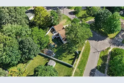 1300 Crescent Street, Greenville, MI 48838 - Photo 17