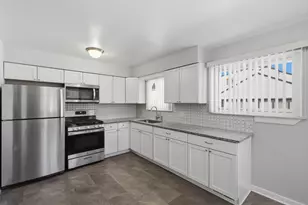 17243 Horger Ave, Allen Park, MI 48101 - Photo 9