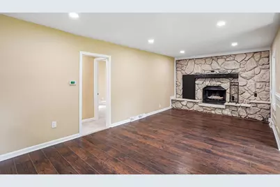 1150 Bangor Road, Waterford, MI 48328 - Photo 7