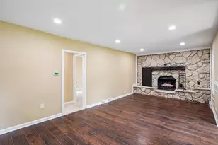1150 Bangor Rd, Waterford, MI 48328 - Photo 7
