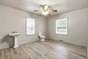 28919 Powers St, Westland, MI 48186 - Photo 3