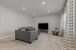 7439 Eastlane Ave, Jenison, MI 49428 - Photo 13