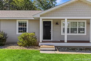 7439 Eastlane Ave, Jenison, MI 49428 - Photo 11