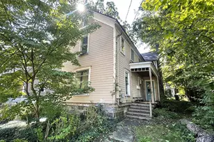 840 Village St, Kalamazoo, MI 49008 - Photo 3