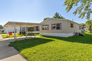 144 Fescue Dr SE, Kentwood, MI 49548 - Photo 3