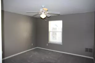 1376 Heatherwood Ln, Ann Arbor, MI 48108 - Photo 9