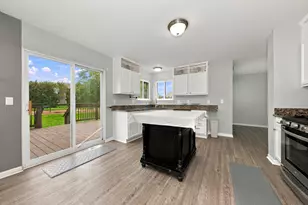8585 Eral Ct, Ypsilanti, MI 48198 - Photo 7