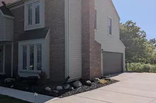 22248 N Innsbrook Dr, Farmington Hills, MI 48167 - Photo 15