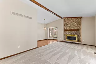 13711 Maple Grove Ave, Shelby Twp, MI 48315 - Photo 15