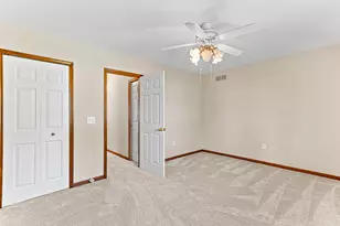 13711 Maple Grove Ave, Shelby Twp, MI 48315 - Photo 19