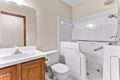 13711 Maple Grove Avenue #35, Shelby Twp, MI 48315 - Photo 23