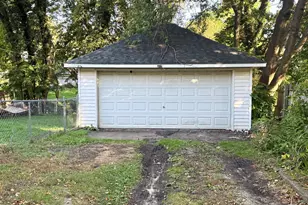 1017 Harrison Ave, Saint Joseph, MI 49085 - Photo 23