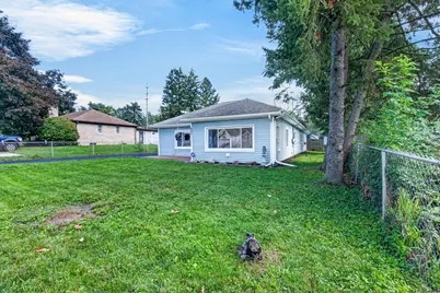 887 Bryant Avenue, Jackson, MI 49202 - Photo 3