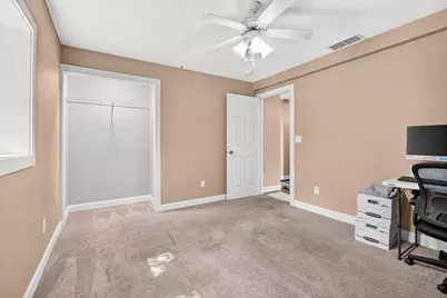 887 Bryant Avenue, Jackson, MI 49202 - Photo 23