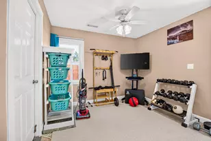 887 Bryant Ave, Jackson, MI 49202 - Photo 25