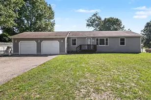 1918 N Eisenhower Ln, Ludington, MI 49431 - Photo 1