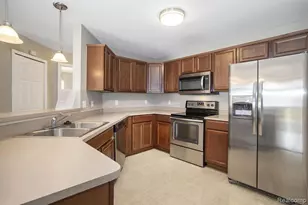 24204 Alexa Dr, Commerce Township, MI 48390 - Photo 7