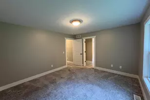 4015 Bullseye Ln, Dorr, MI 49323 - Photo 17