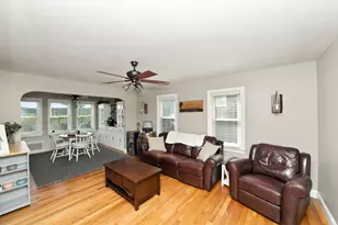 4661 Forest Ave, Waterford, MI 48328 - Photo 11