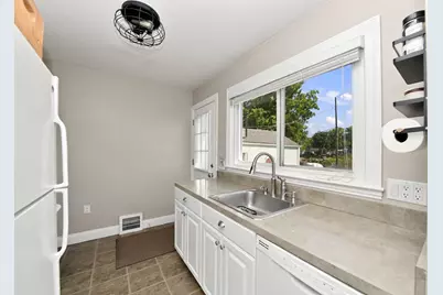 4661 Forest Avenue, Waterford, MI 48328 - Photo 15
