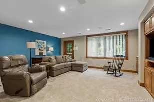 1876 Columbus St, Holland, MI 49424 - Photo 37