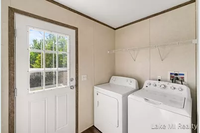 104 Gardens Boulevard NW, Grand Rapids, MI 49534 - Photo 15