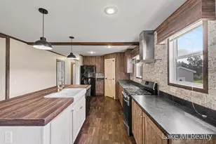 104 Gardens Blvd NW, Grand Rapids, MI 49534 - Photo 5