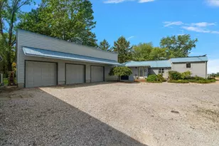 3960 Evergreen Ln, Benton Harbor, MI 49022 - Photo 57