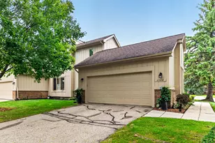 37676 N Laurel Park Dr, Livonia, MI 48152 - Photo 31
